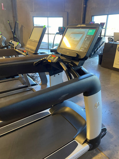 Life Fitness Elevation Treadmill (Pre-Owned)